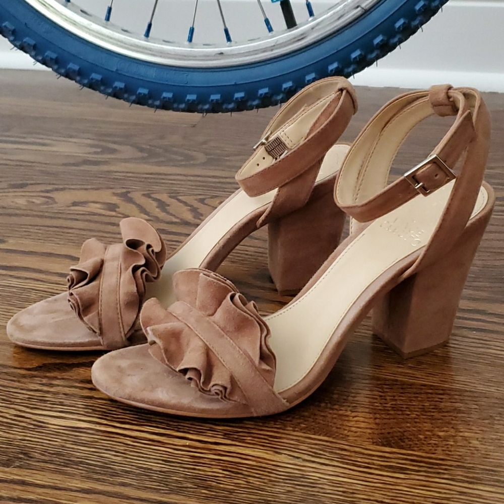 Vince Camuto Heels / Sandals